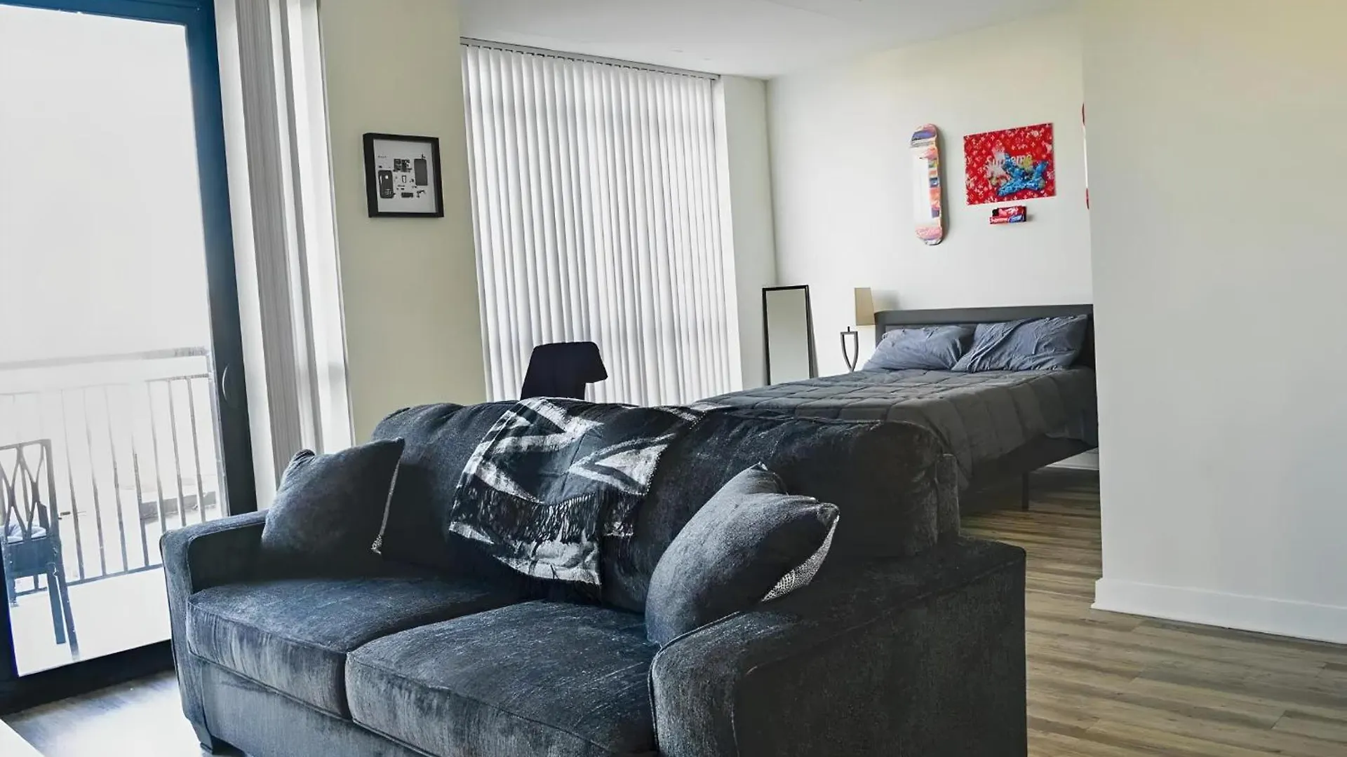 Lovely One Bedroom contacts